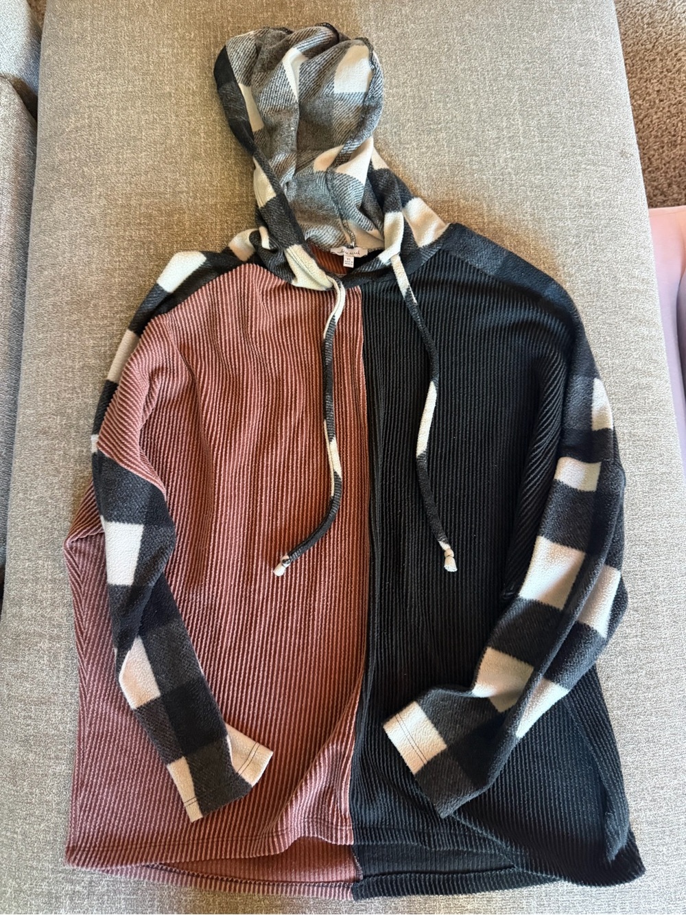 Two-Tone Hooded Mixed Texture Knit Sweater - Black & Rust